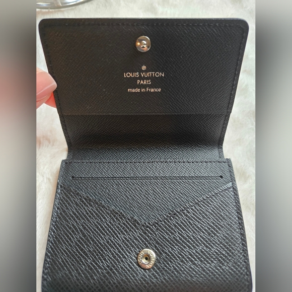 EUC Louis Vuitton Envelope Card Holder in Box with CoA - Picture 2 of 8